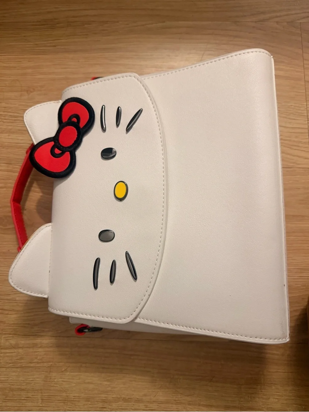 Sanrio Hello Kitty White Crossbody with Red Bow